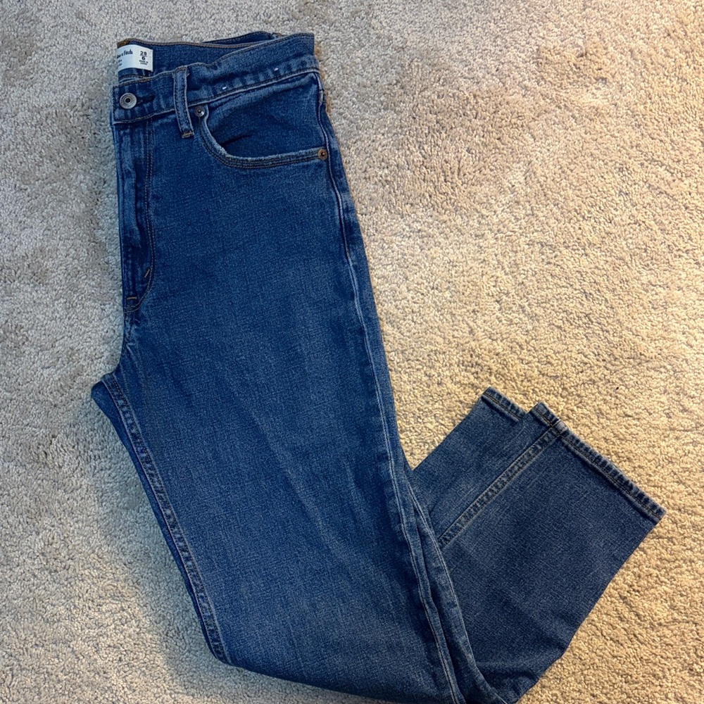 Abercrombie & Fitch Mom High Rise Jeans Sz 28